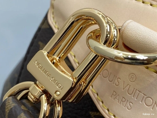 VUITTON MONTSOURIS-24*25*12CM LOUIS 0724